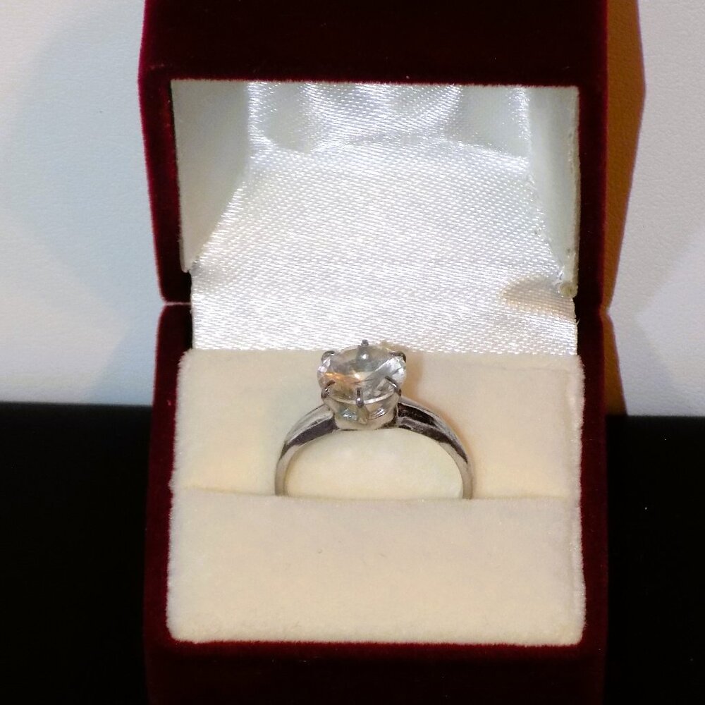 Vintage IOC Signed Uncas Sterling Silver Large Solitaire 6 Prong Size 7 Ring - Picture 2 of 13